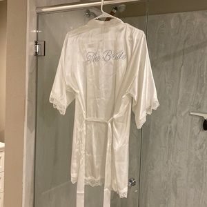 In blooms bridal robe